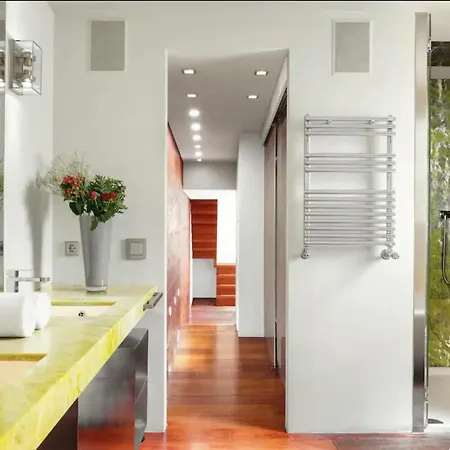 Unique Penthouse 10 Steps From Duomo Appartement